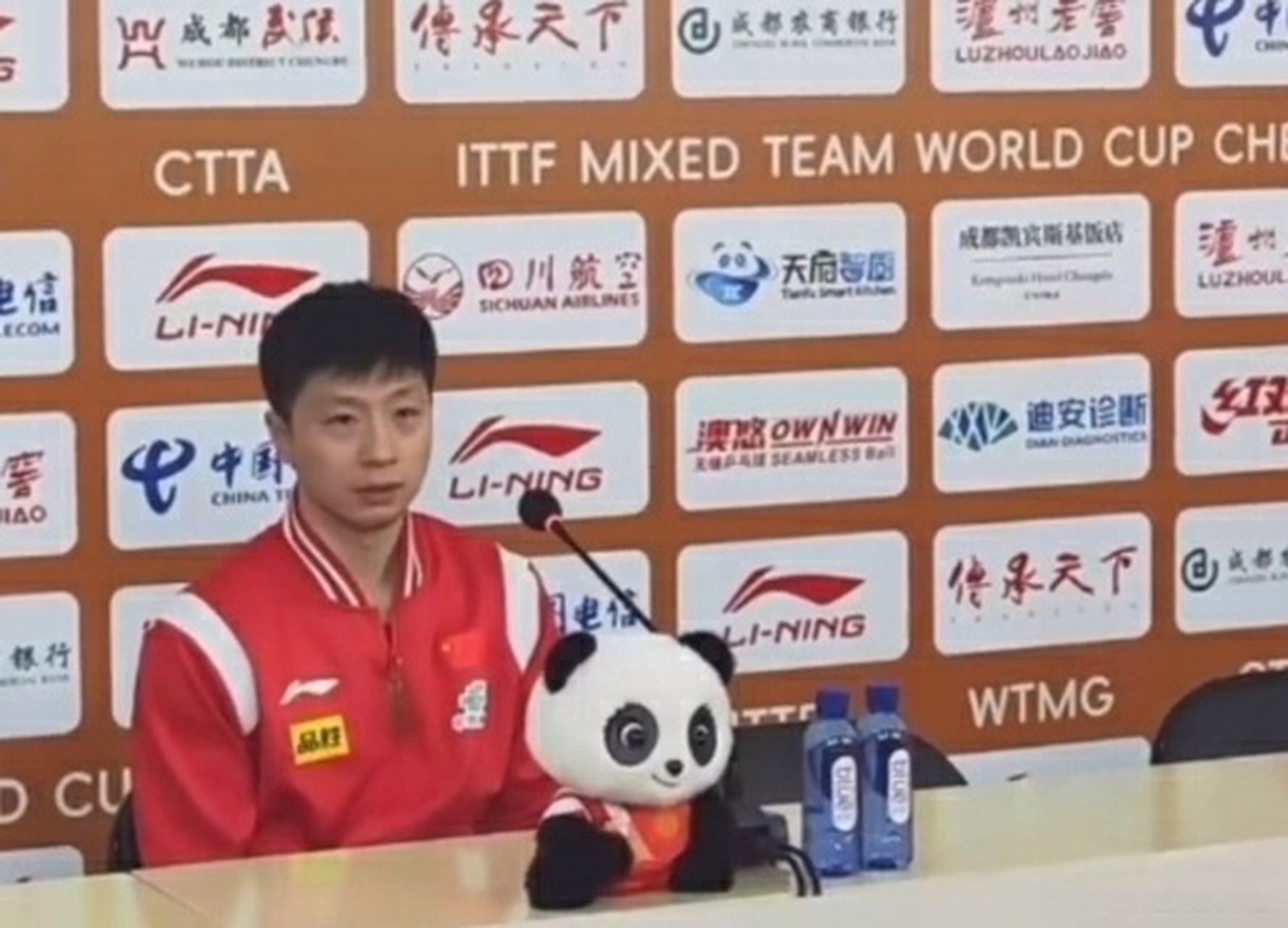 法国队逆转瑞典队，马龙扛起全队