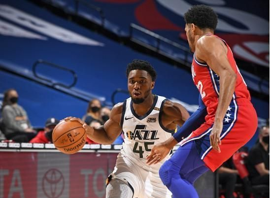 鹈鹕逆转雄鹿，戈贝尔带队取胜